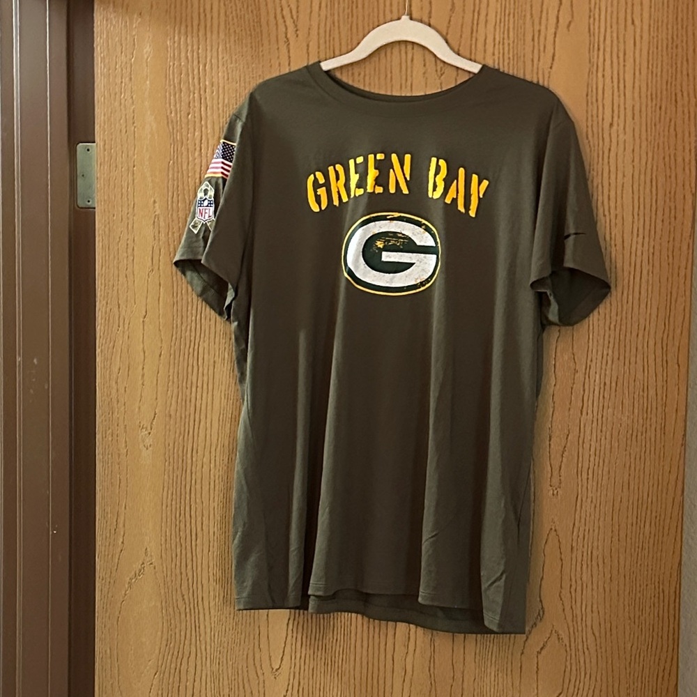 Green Bay Packers Salute to Service tee